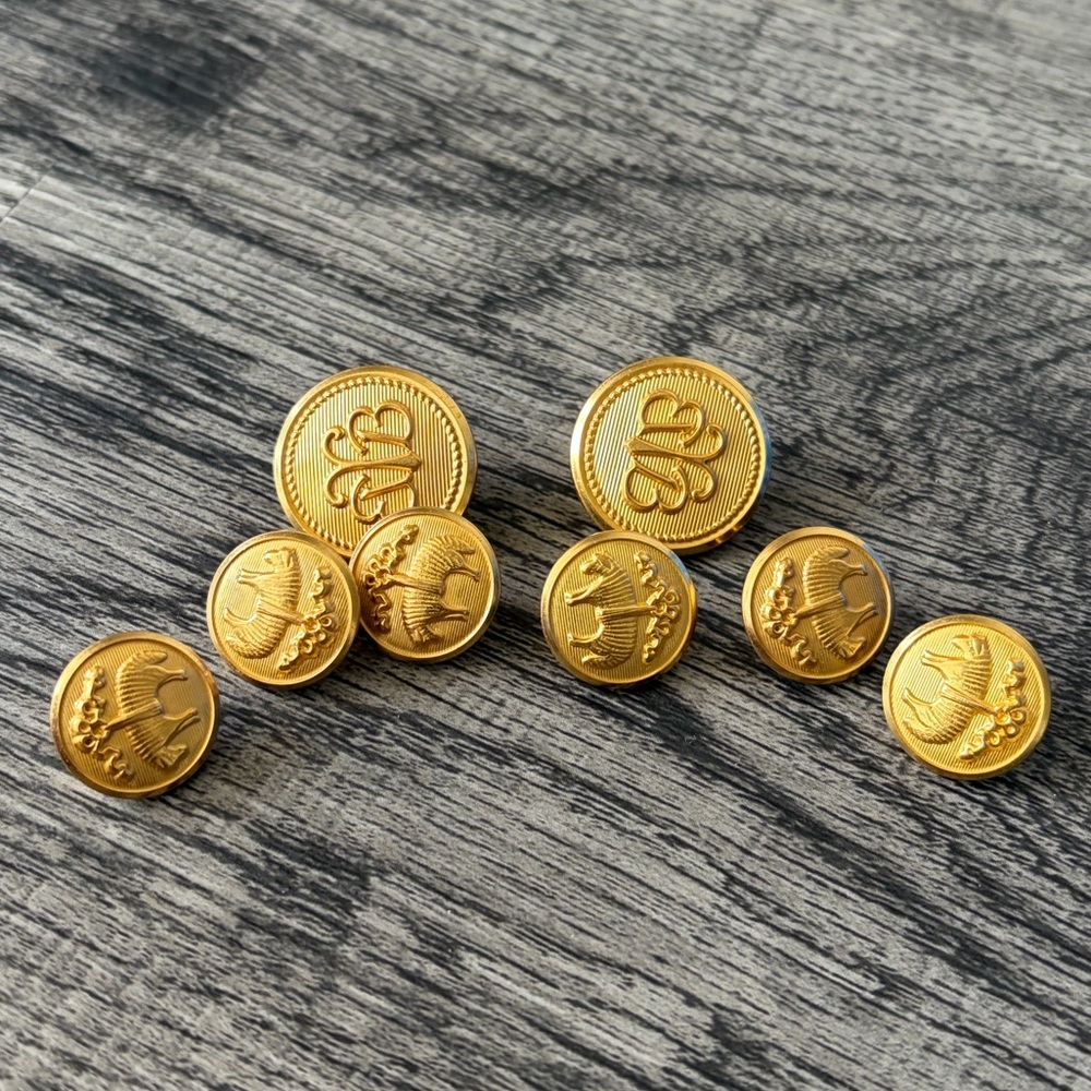 Waterbury golden fleece Brooks Brothers set of 8 gold medal buttons brand new